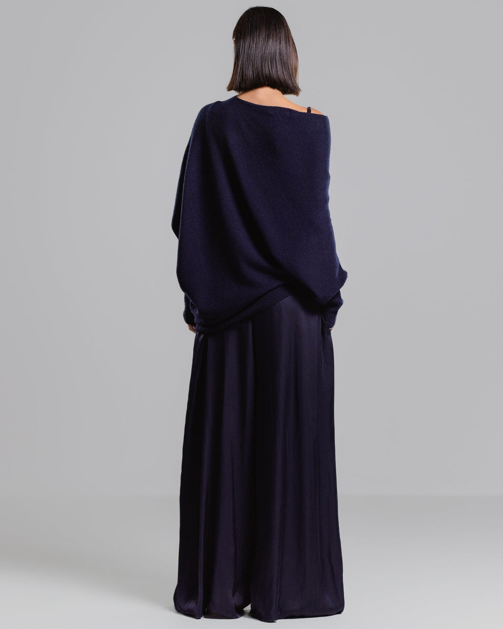 Asymmetric Draped | Navy | Seamless Knit