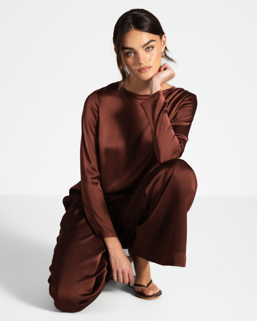 Daisy Elastic Waist Satin Pants | Auburn