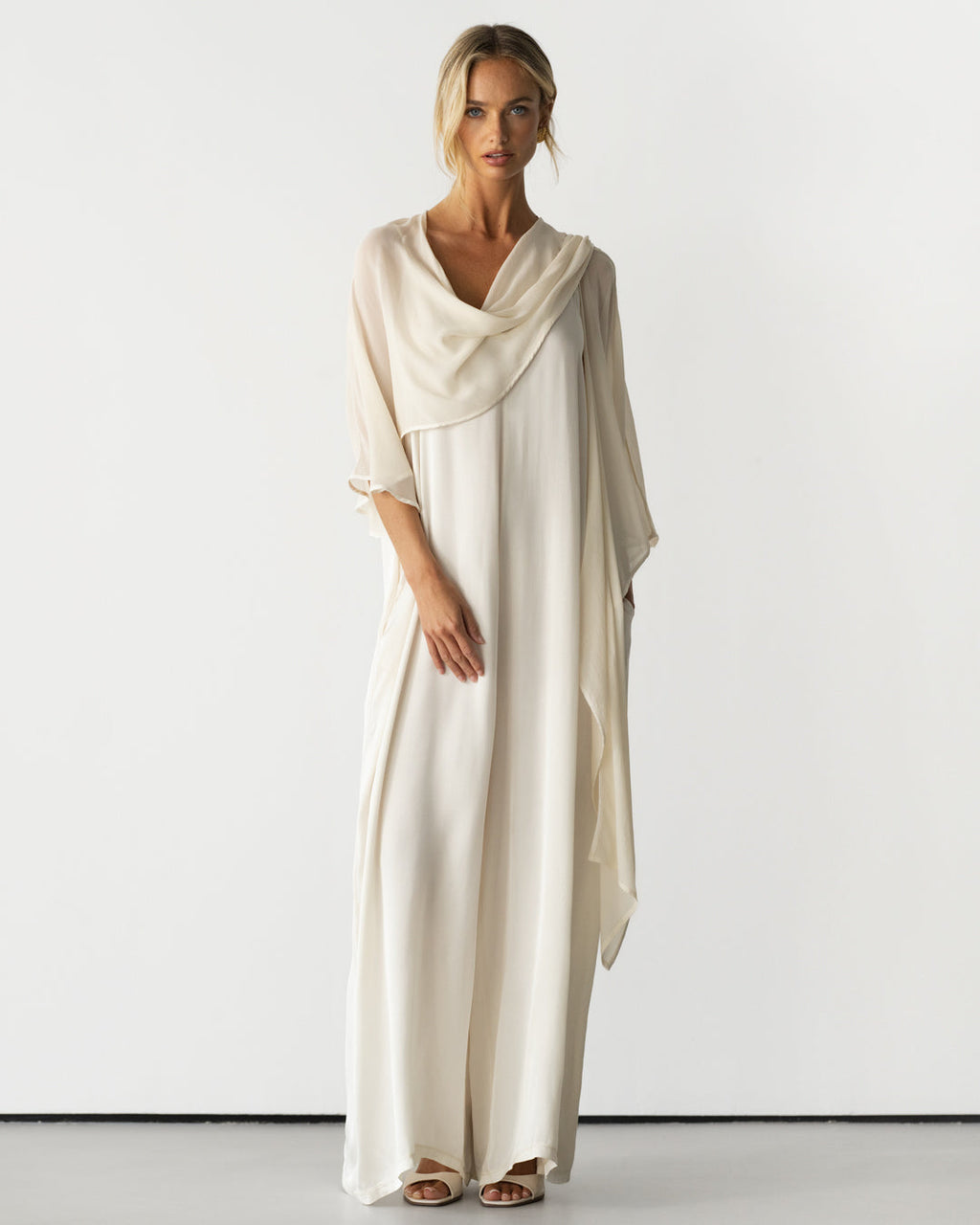 Brienne Lightweight Cape | Cream