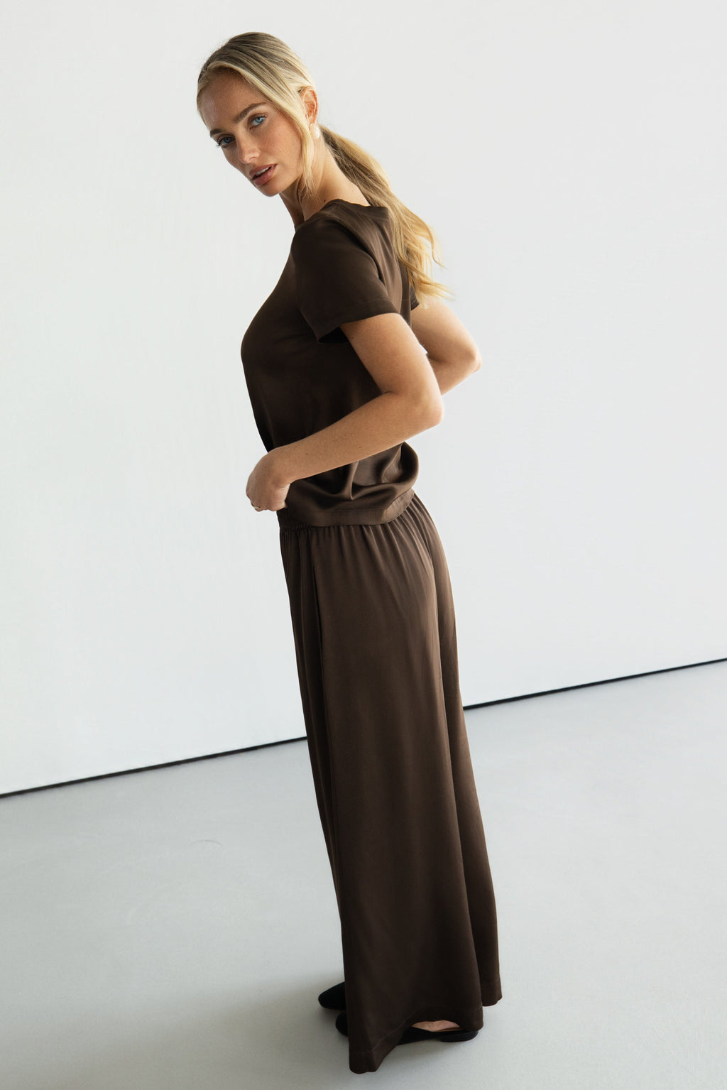 Daisy Elastic Waist Satin Pants | Chocolate Brown