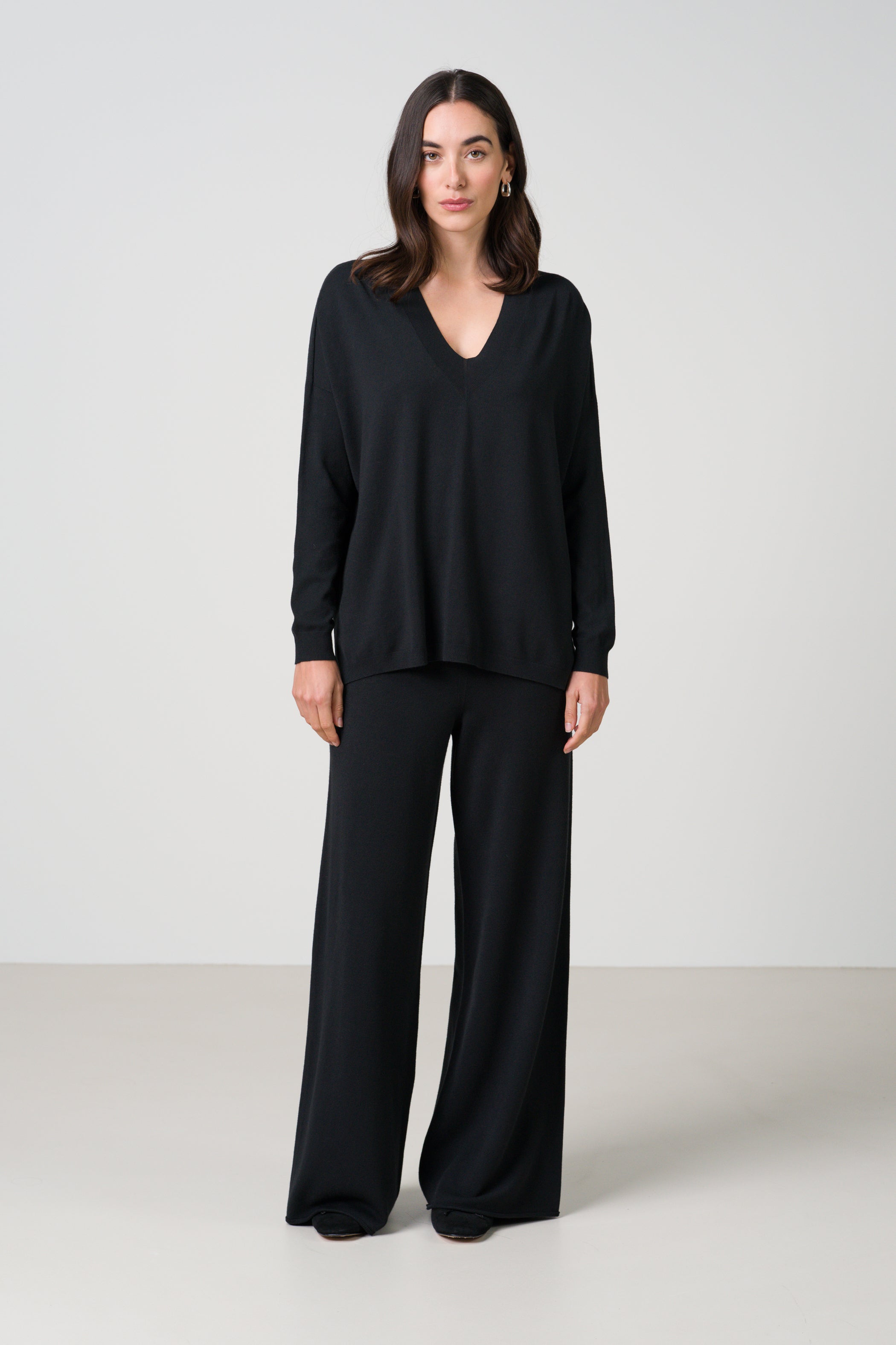 Kaia Elastic Waist Pants | Black | Fine Knit