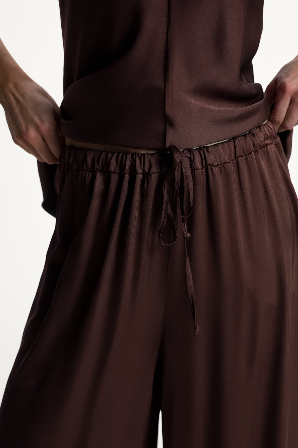 Belle Balloon Satin Trousers | Espresso Brown